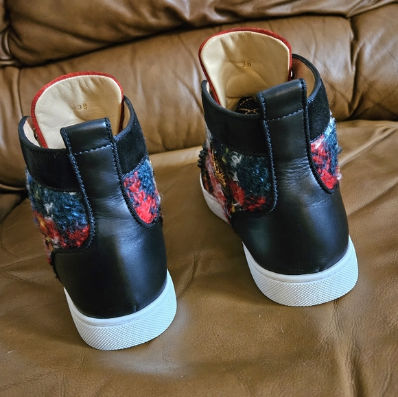 Women's Christian Louboutin Multicolor Velvet Wool Designer Sneakers Size 8 US - Picture 9 of 16